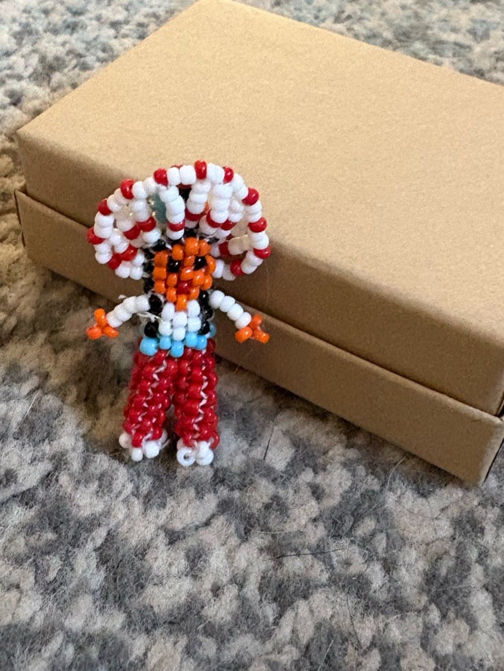 Handmade Native Beaded Pin - Picture 2 of 7
